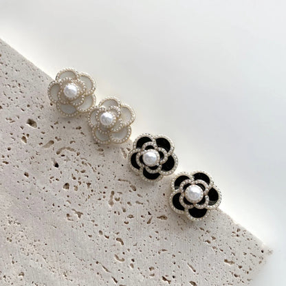 Baroque Ladies Classic Drop Earrings